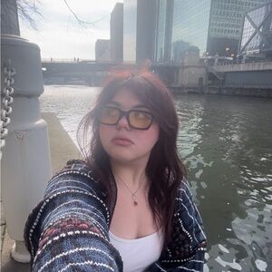 Meet your Posher, Kari Kelly